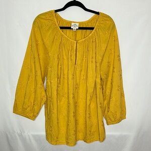 Like New Floral Embroidered Women's Blouse